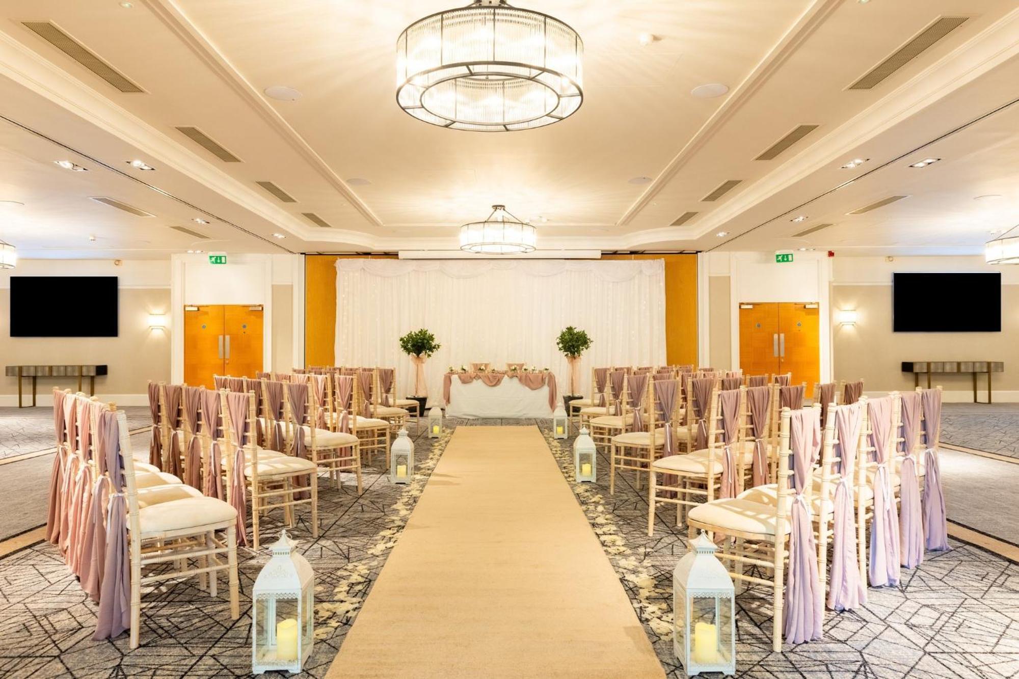 Holiday Inn Newcastle Gosforth Park By Ihg Seaton Burn Exterior foto